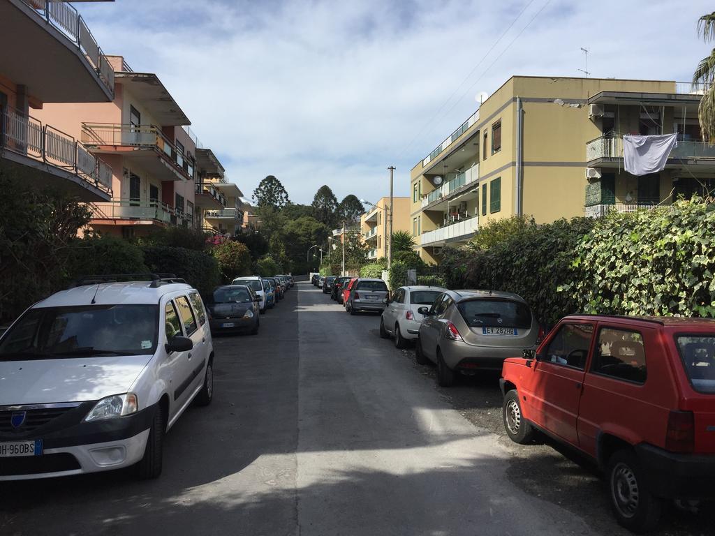 B&B Il Bagolaro Dell'Etna Sant'Agata Li Battiati Exterior foto
