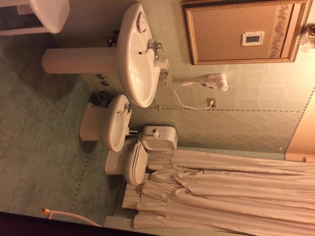 B&B Il Bagolaro Dell'Etna Sant'Agata Li Battiati Habitación foto